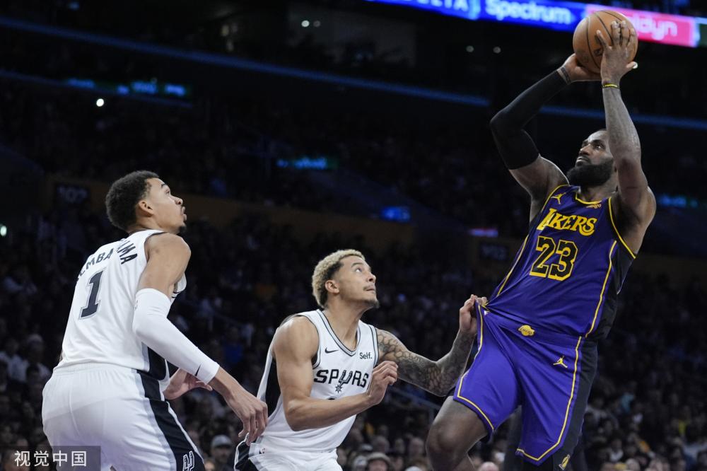 的得意微笑 的得意微笑