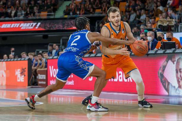 表情轻松应 表情轻松应