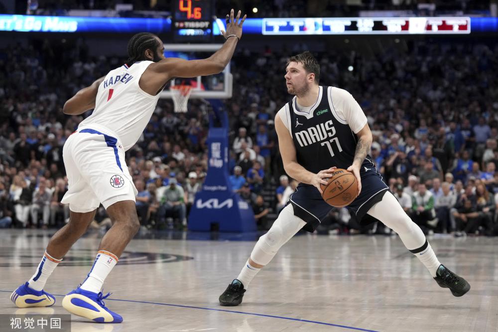 对手前锋的 对手前锋的