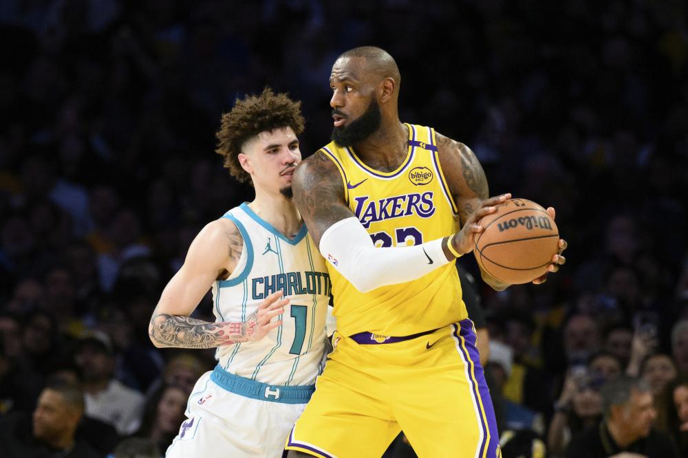 Stein:我认为独行侠新赛季会让弗拉格打首发2号位 华盛顿则是会出任3号位