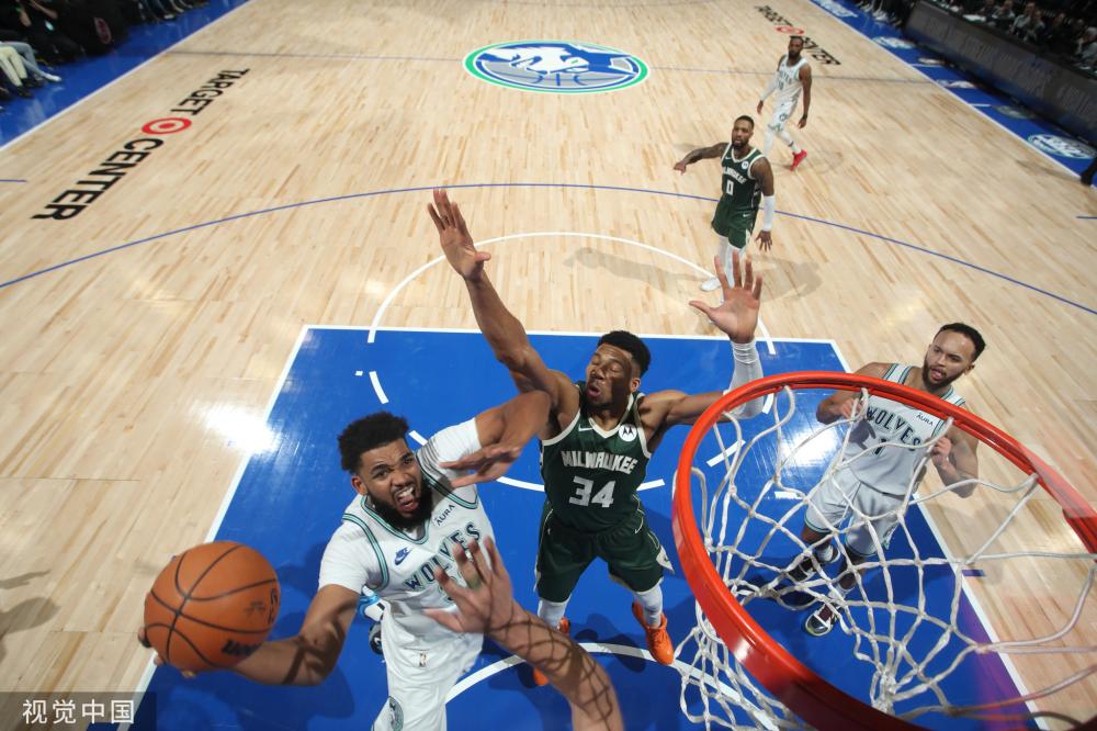 记者称劳塔罗没进FIFA年度最佳候选是笑话.