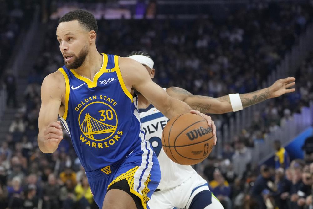 他依然带伤 他依然带伤